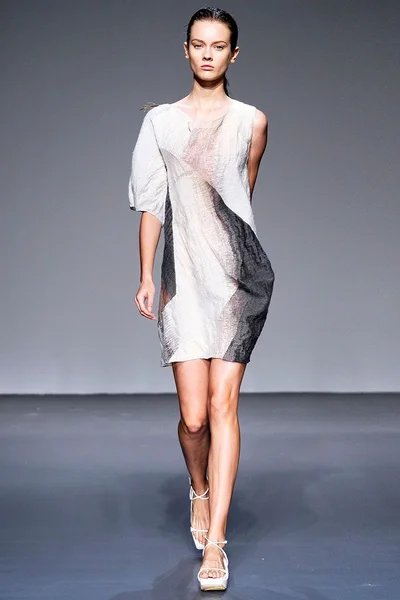 Look 13